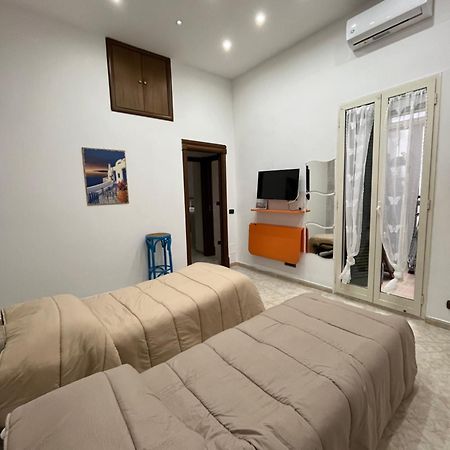 Barbi'S House Bed & Breakfast Наполи Екстериор снимка
