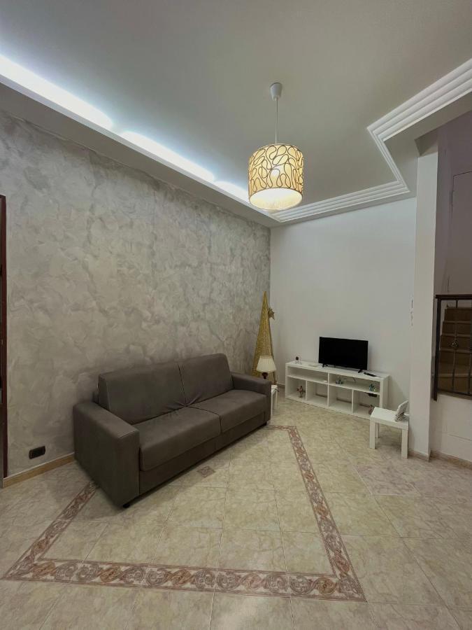 Barbi'S House Bed & Breakfast Наполи Екстериор снимка