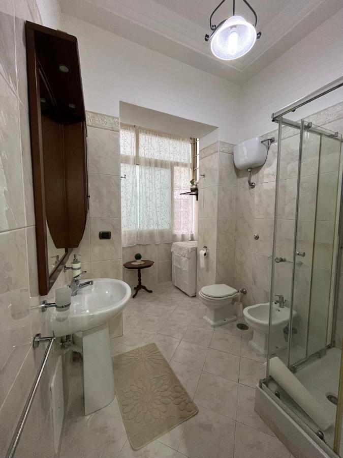 Barbi'S House Bed & Breakfast Наполи Екстериор снимка