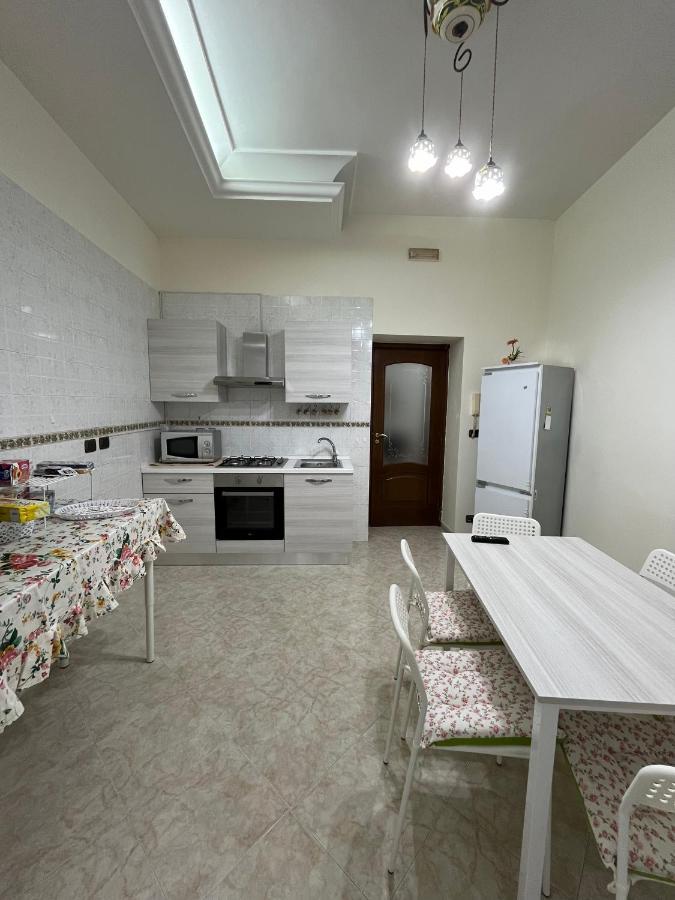 Barbi'S House Bed & Breakfast Наполи Екстериор снимка